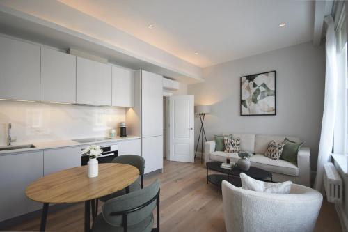 A Comfort Apartments — 4-Star Luxury Hotel in London, United Kingdom