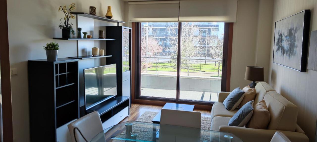 Acogedor Apartamento Con Terraza En Portonovo — 4-Star Luxury Hotel in Portonovo, Spain