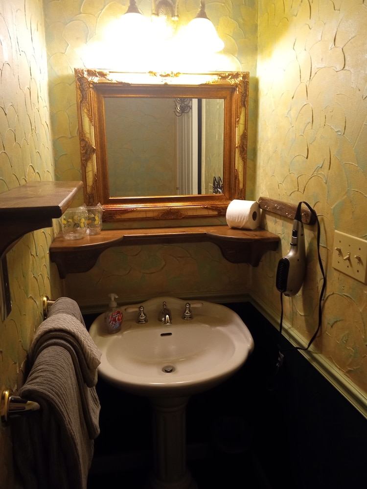 All Season's Groveland Inn - photo 36