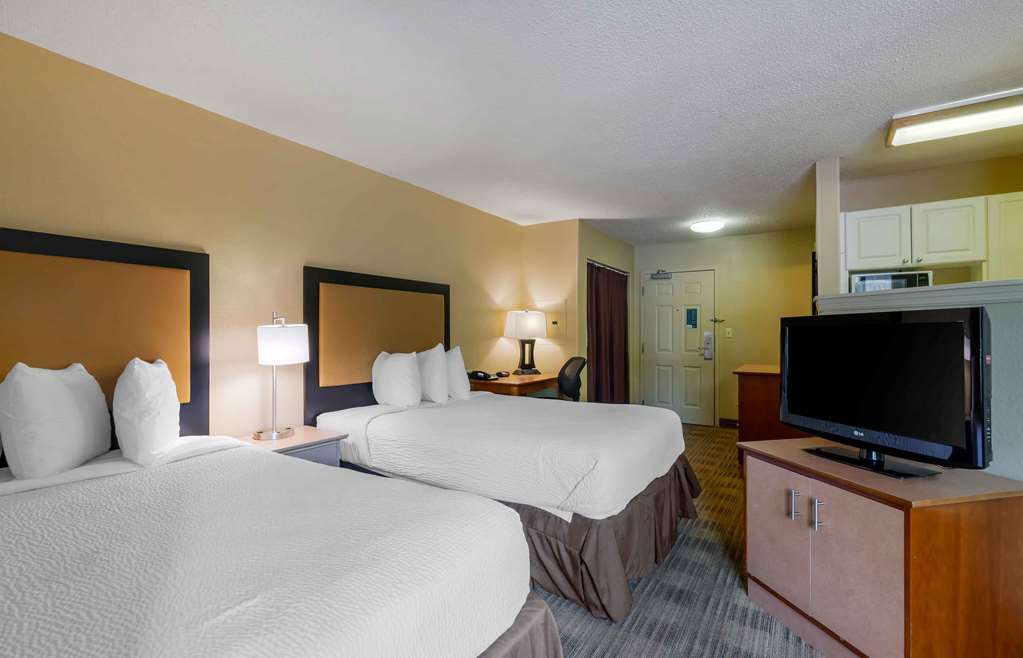 Extended Stay America Select Suites Tampa Airport Memorial - photo 26