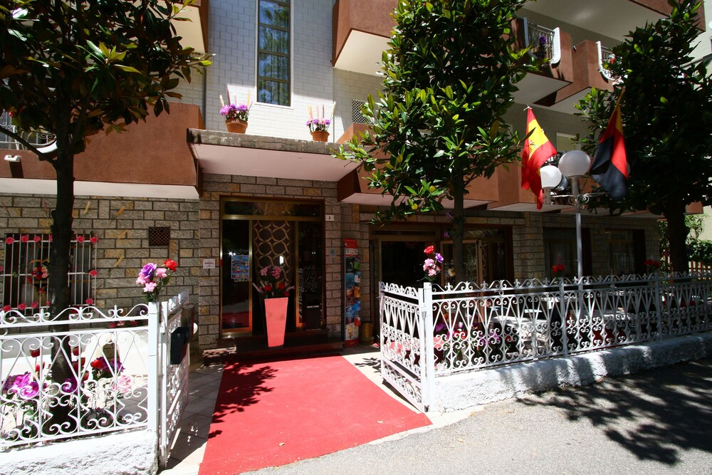 Hotel Emanuela — Rimini