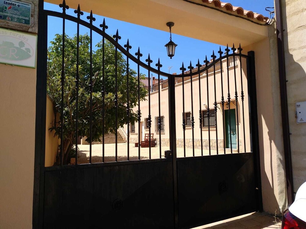 Casas Rurales Montemayor pet-friendly hotel Casas De Lazaro