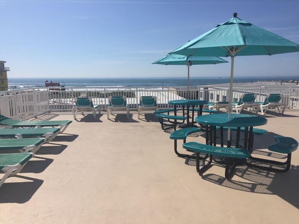Steps to Beach Ocean Views Pool - photo 31
