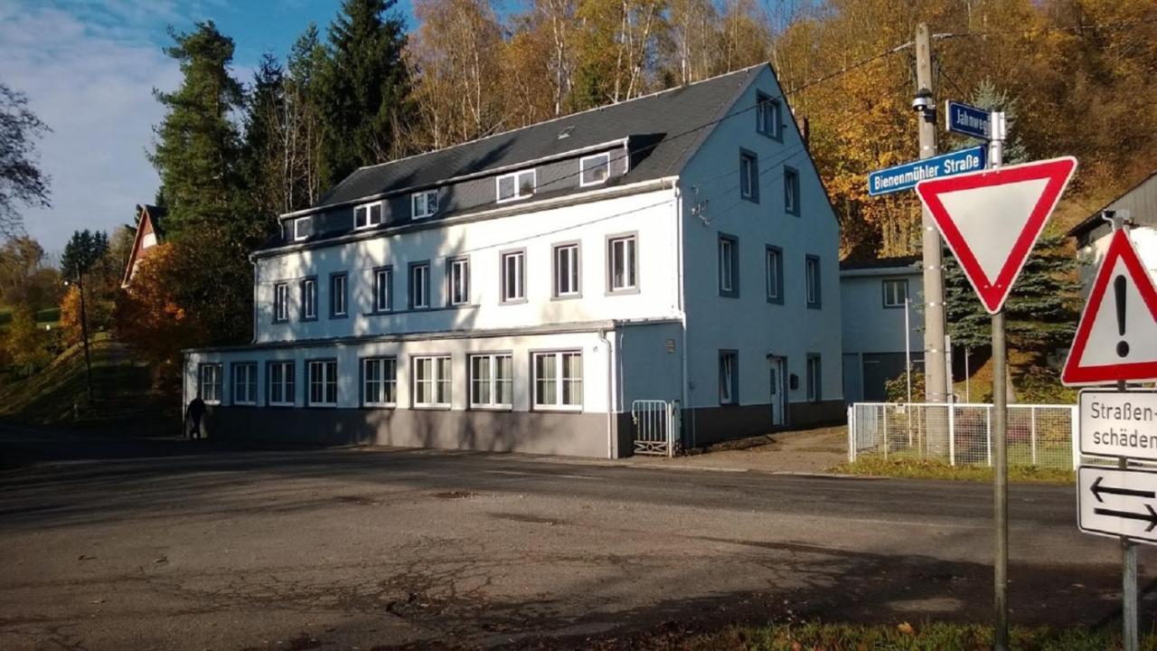 Rivierzicht — Neuhausen