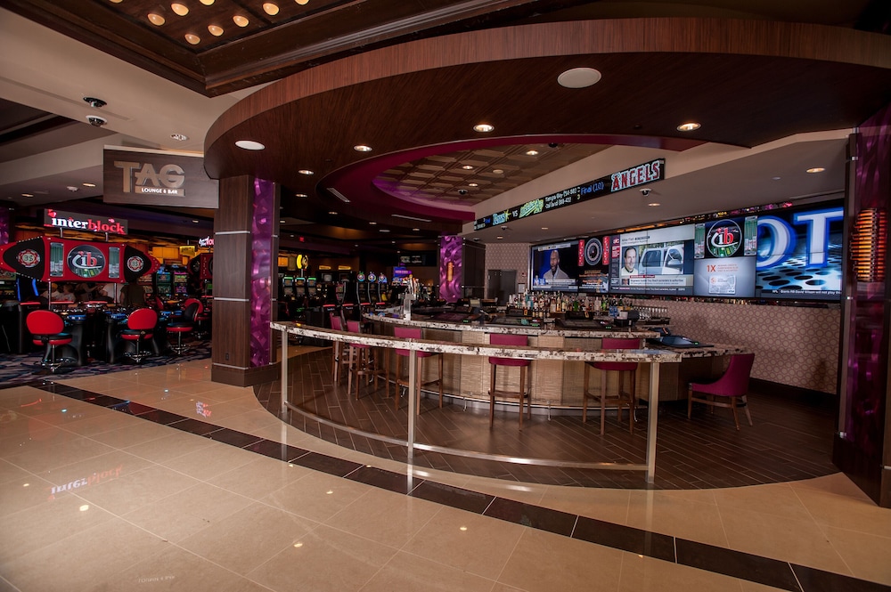 Harrah's Council Bluffs A Caesars Rewards Destination - photo 35