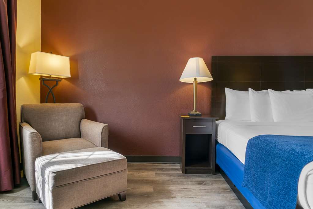 Best Western Greenfield Inn - photo 30
