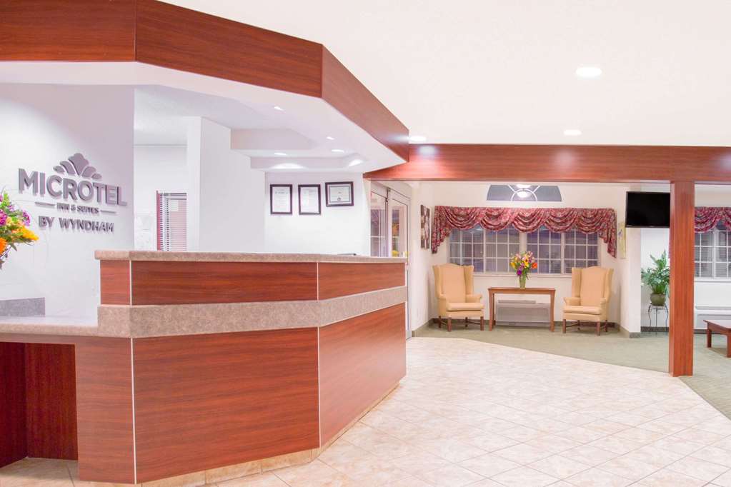 Microtel Inn & Suites By Wyndham Gassaway Sutton - photo 3