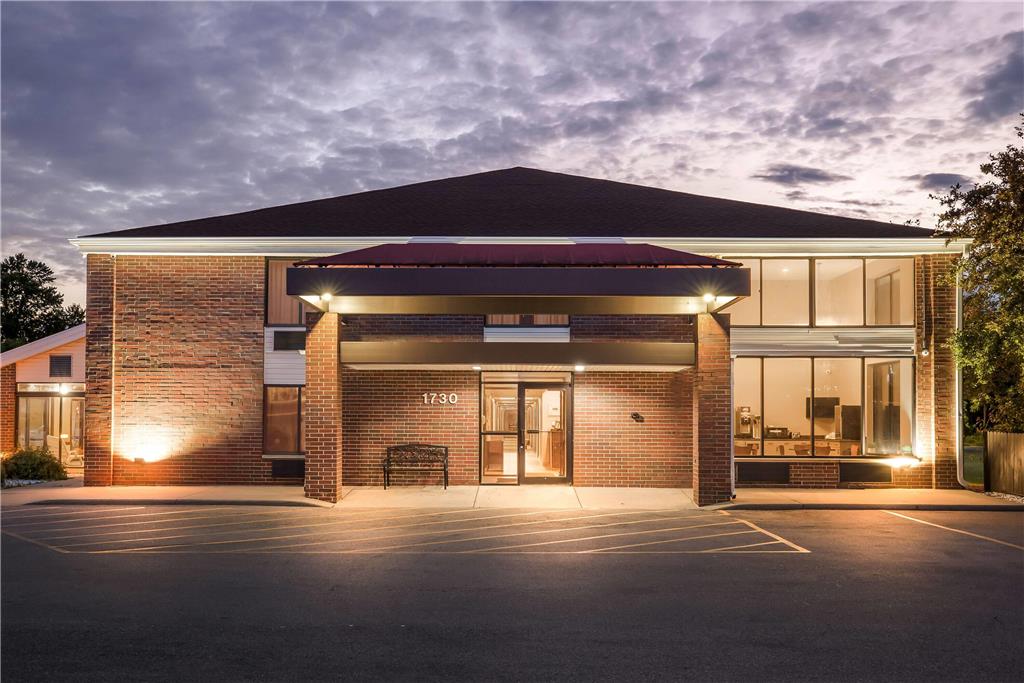 Super 8 by Wyndham Watertown WI - photo 6