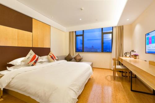 Elan Hotel - carbon neutral hotel in Dongyang