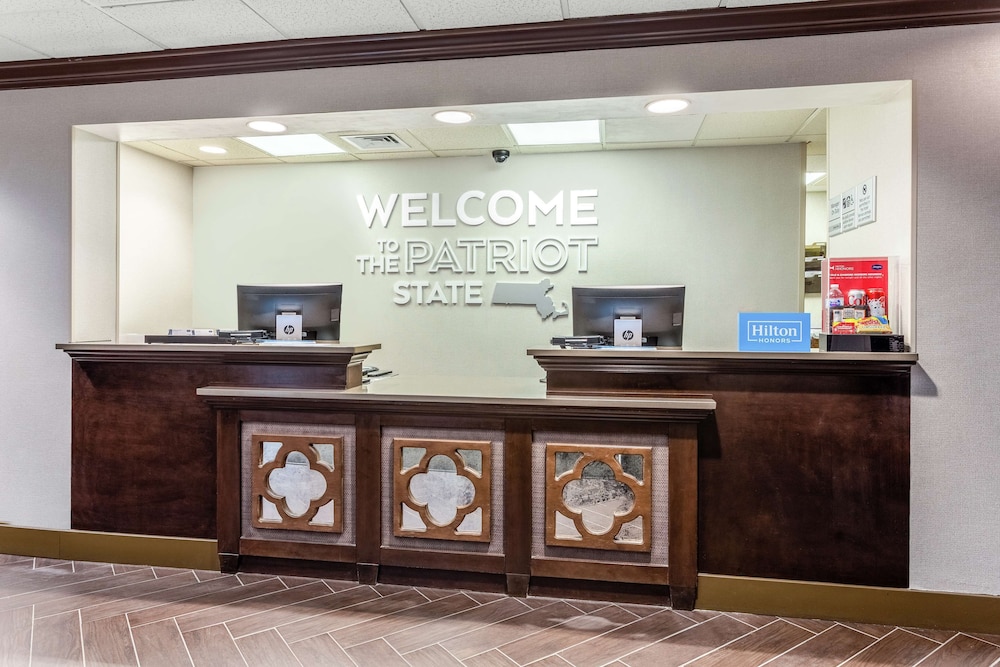 Hampton Inn Boston Peabody - photo 5
