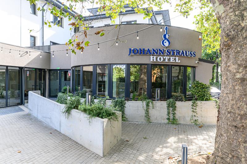 Johann Strauss - carbon neutral hotel in Bucharest