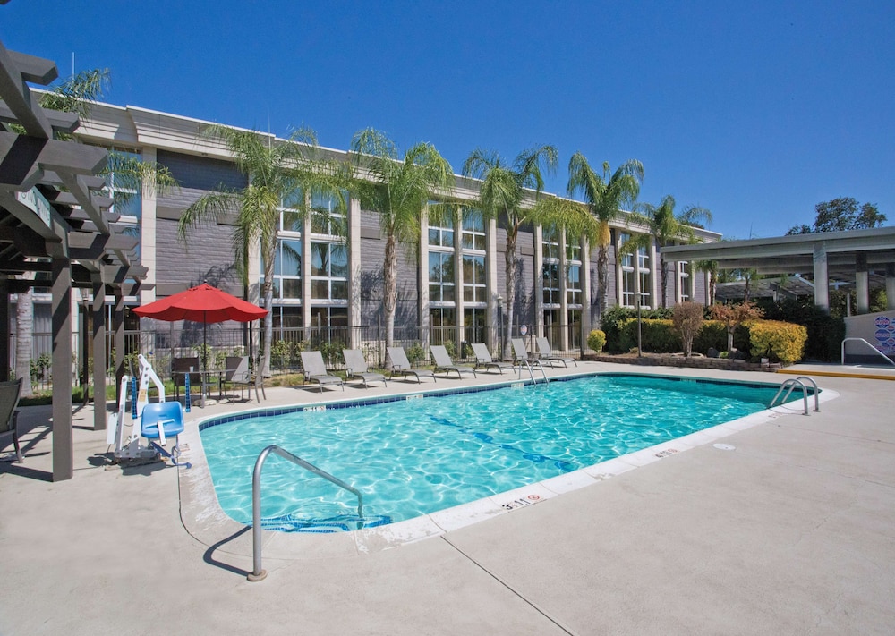 DoubleTree by Hilton Chico - photo 36