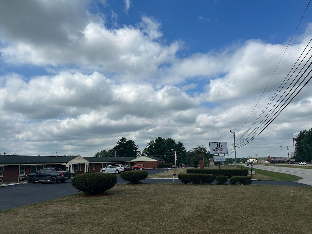 Hillcrest Motel By OYO Aurora IN Near Lawrenceburg - photo 32