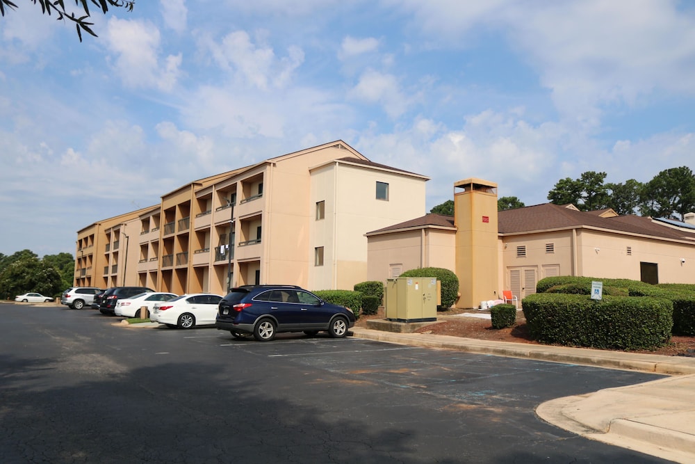 Baymont by Wyndham Columbia Northwest - photo 30