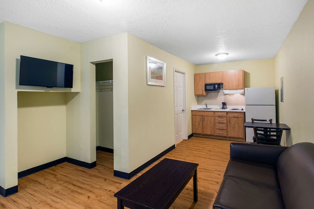 Hawthorn Extended Stay by Wyndham Lewisville - photo 23
