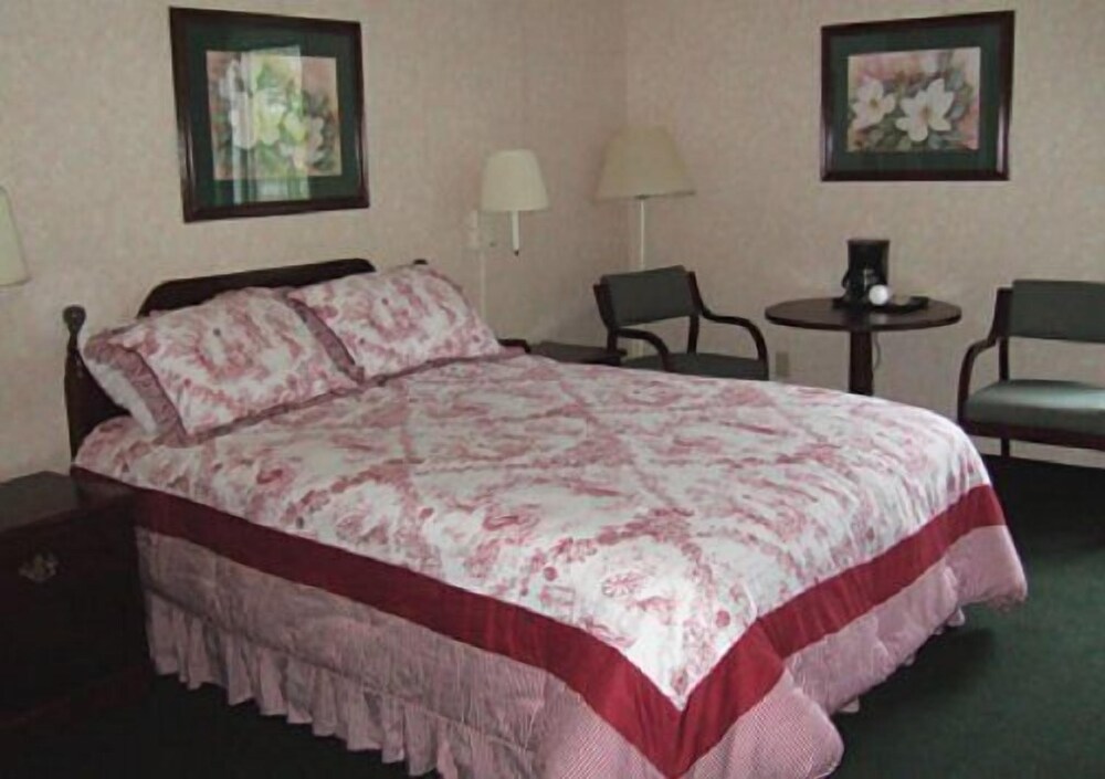 West Park Inn - photo 8