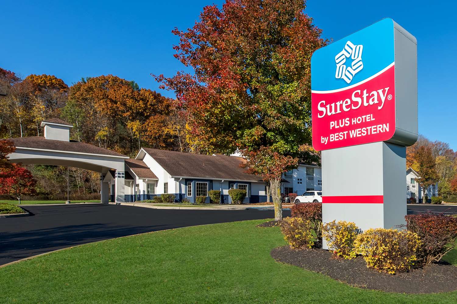 SureStay Plus Hotel by Best Western Highland Poughkeepsie - photo 4