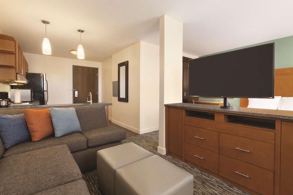 Hyatt House Denver Airport - photo 6