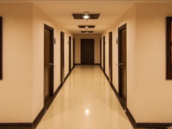 Hotel Interior/Public Areas