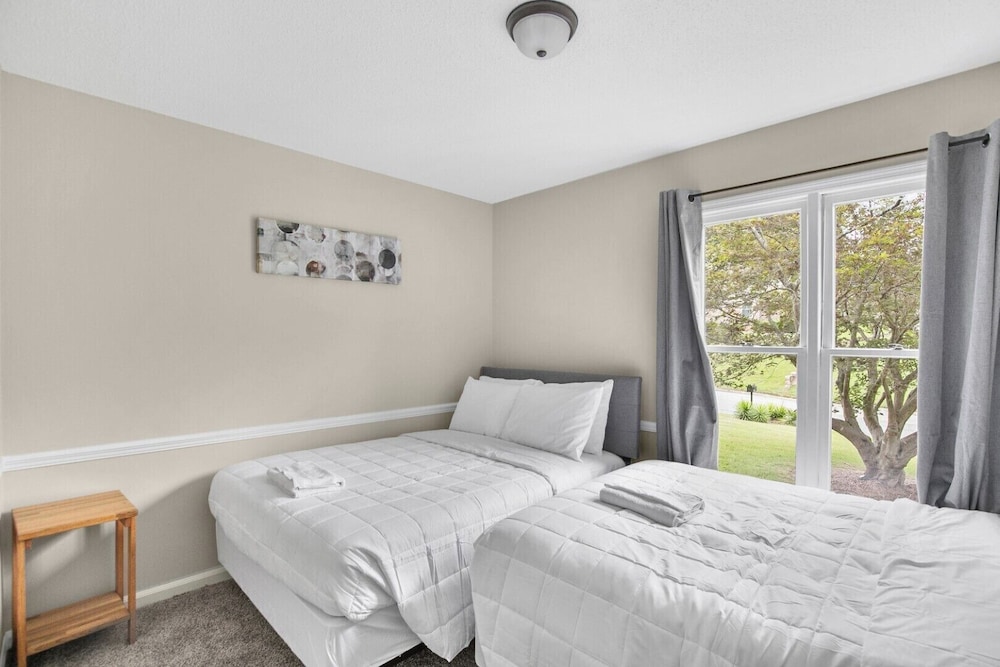 Two Kitchens Family Friendly in Forestdale in Birmingham, United States