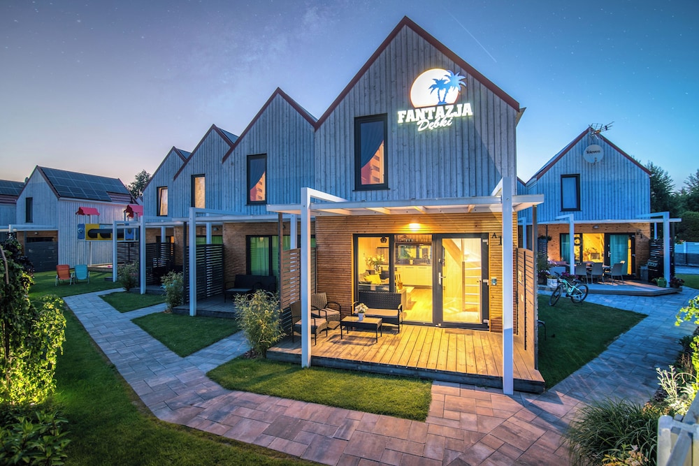 Domki Fantazja Dębki - carbon neutral hotel in Krokowa