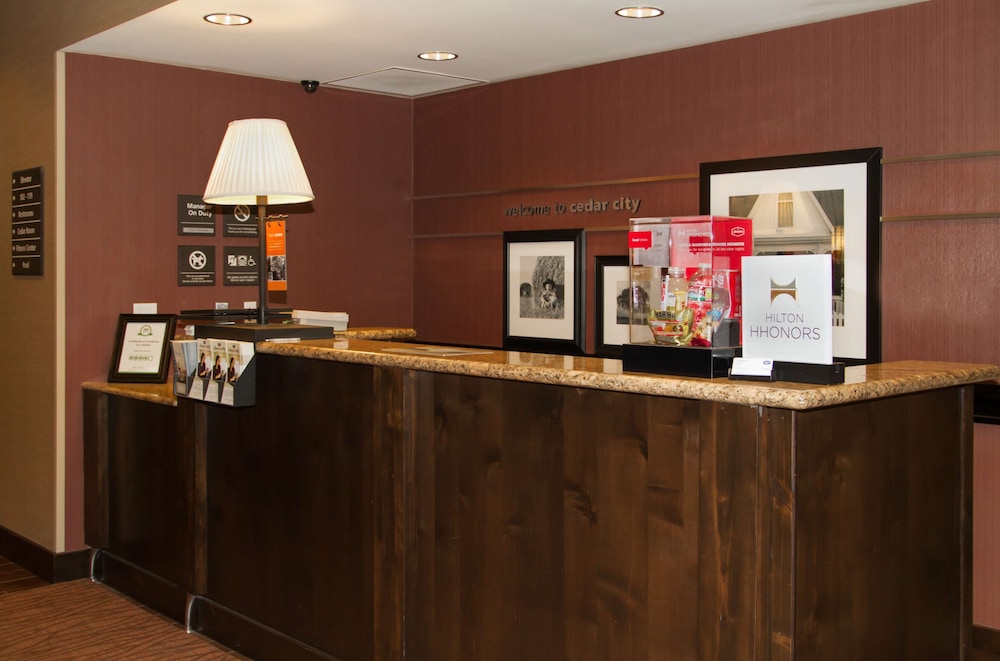 Hampton Inn Cedar City - photo 4