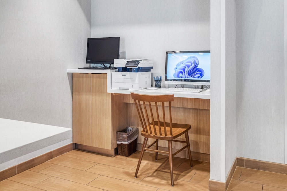 Fairfield Inn & Suites Rancho Cordova - photo 23