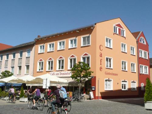 Cafe Am Donautor — Kelheim