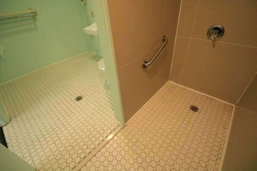 Travelodge by Wyndham Parkersburg - photo 16