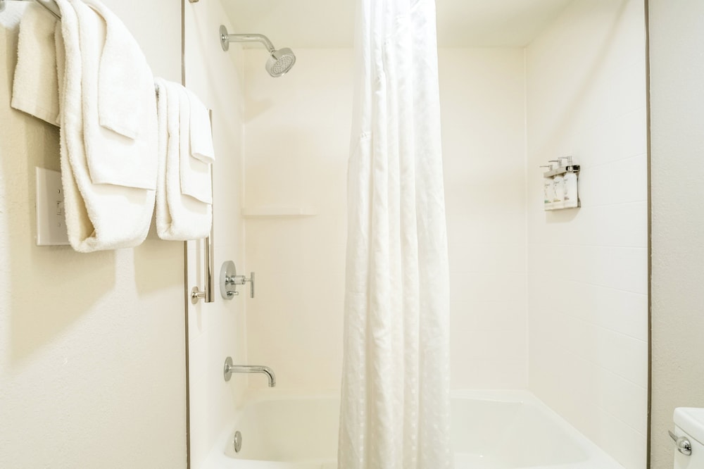 Holiday Inn Express Hotels & Suites Cocoa Beach by IHG - photo 17