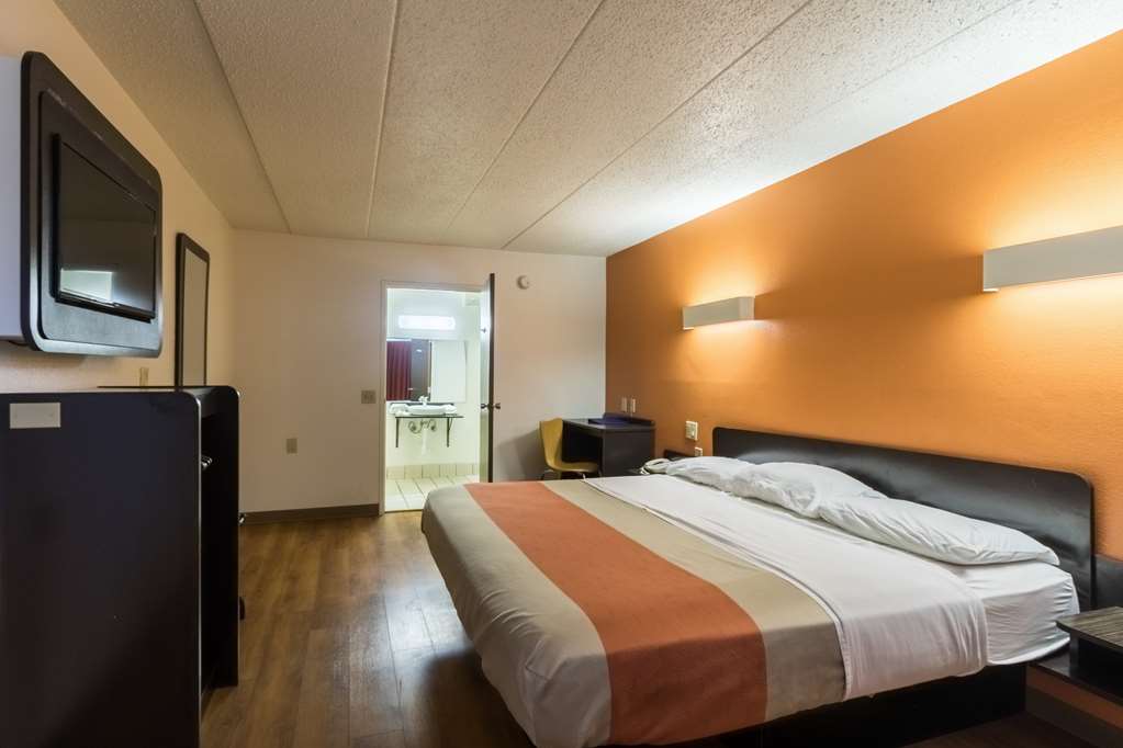 Motel 6 Crawfordsville IN - photo 7