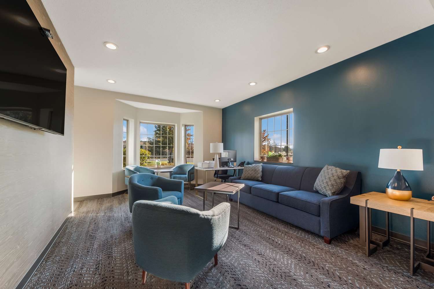 SureStay Plus Hotel by Best Western Highland Poughkeepsie - photo 47