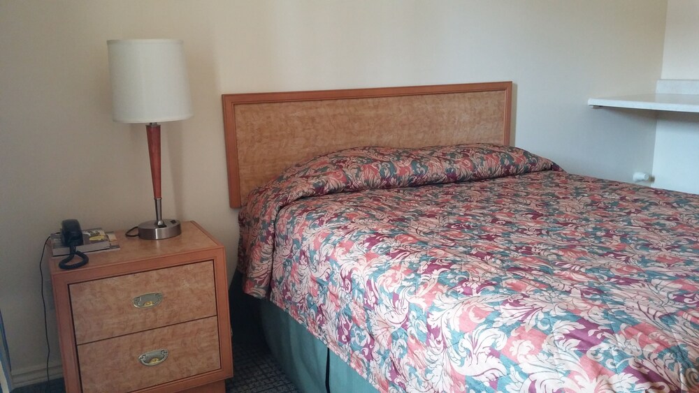 Travellers Choice Motel