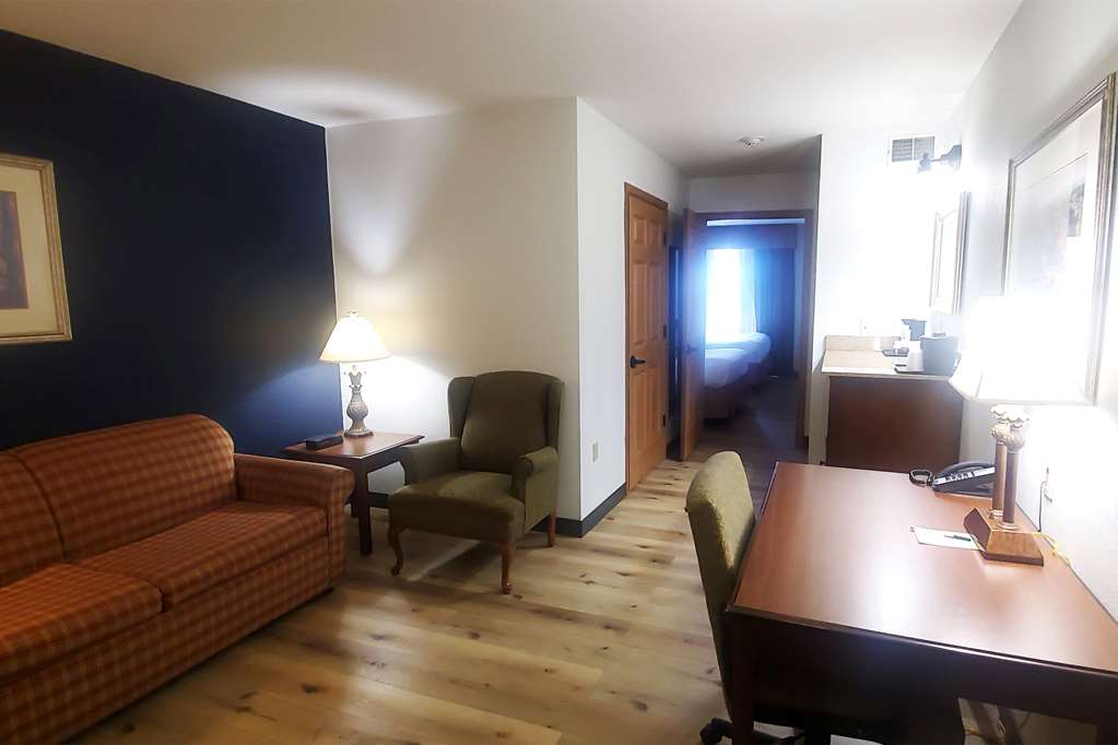 Wingate by Wyndham Youngstown Austintown - photo 17
