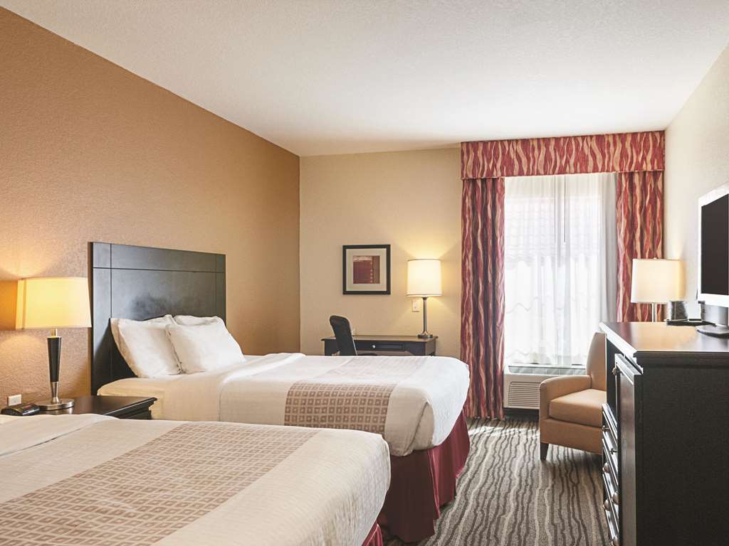 La Quinta Inn & Suites by Wyndham Slidell North Shore Area - photo 33