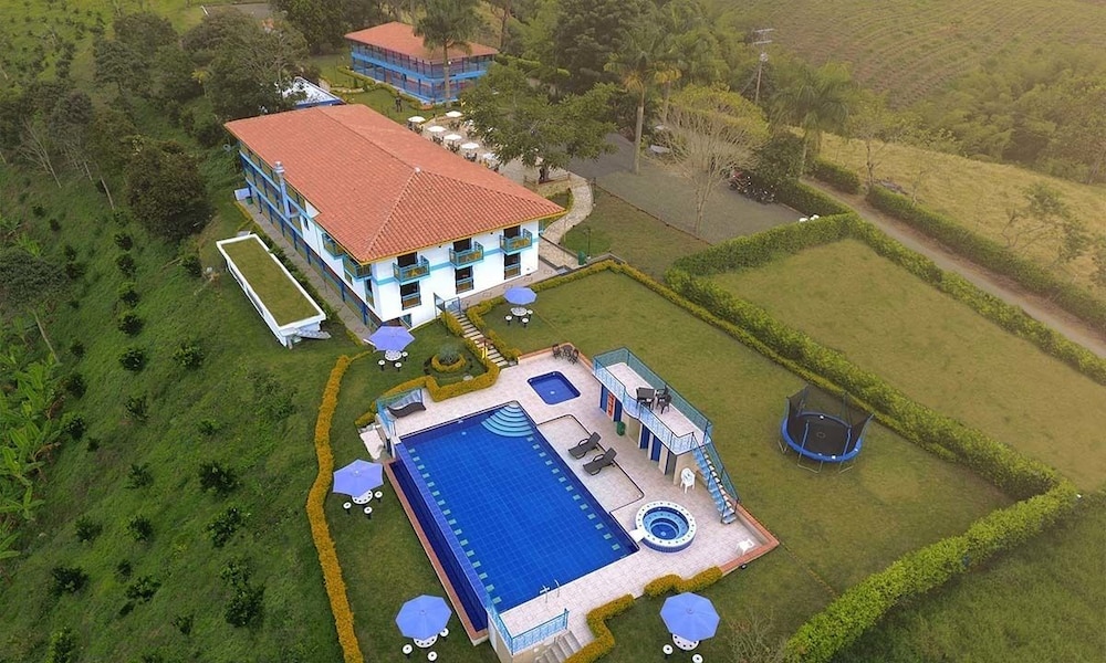 Hotel Campestre Reino Quindiano — Quimbaya