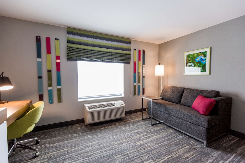 Hampton Inn Bismarck - photo 5