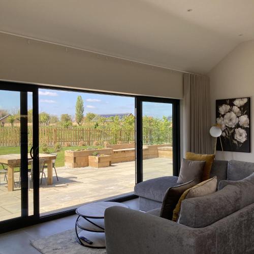 Water Lily Cottage Ashlin Farm Barns — 4-Star Luxury Hotel in Lincoln, United Kingdom