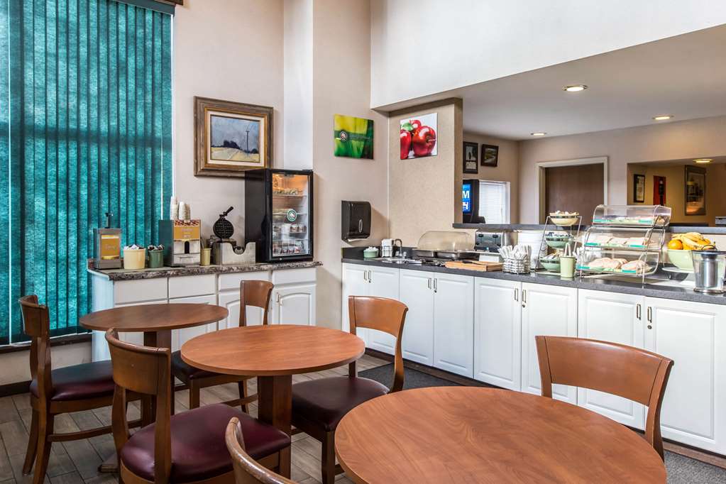 Quality Inn & Suites Silverthorne Copper Mountain - photo 31