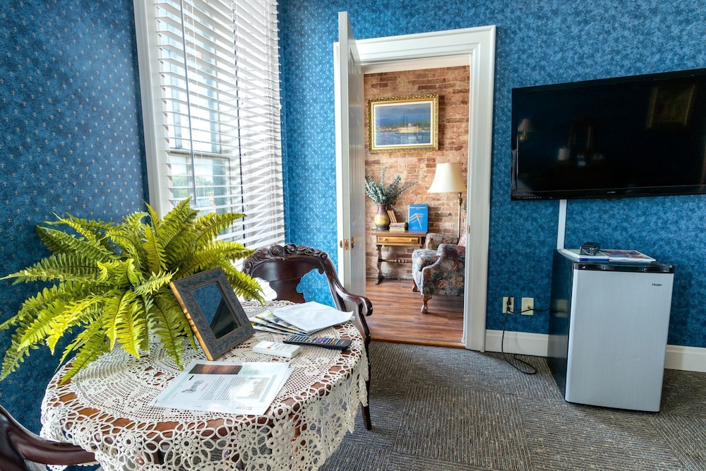 Kingsley Inn - photo 40