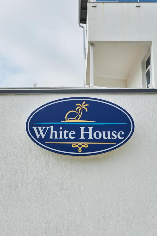 WhiteHouse - carbon neutral hotel in Sochi