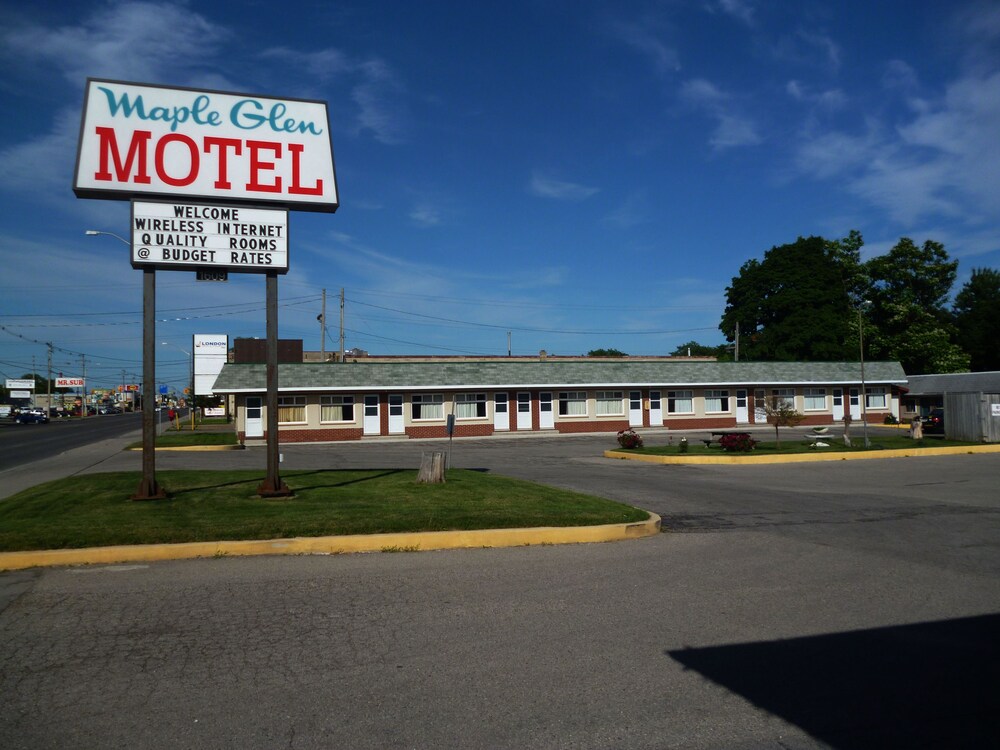 Maple Glen Motel in London, Canada