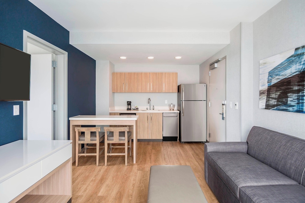 SpringHill Suites by Marriott Madison - photo 5