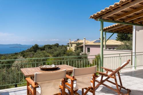 Chamaloni Cottages in Koroni, Greece