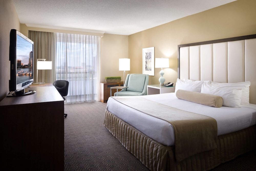 DoubleTree by Hilton Hotel Jacksonville Riverfront - photo 11