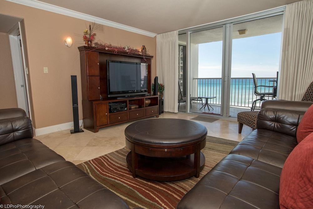 Shoreline Towers 1052 2 Bedroom Condo by RedAwning - photo 17