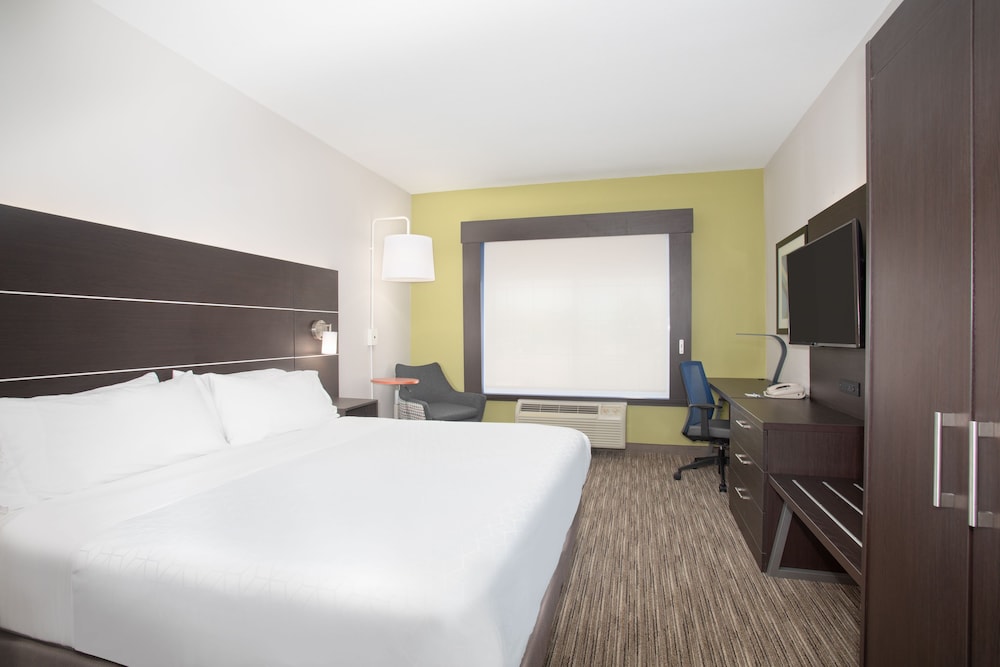 Holiday Inn Express Hotel & Suites Longmont by IHG - photo 8