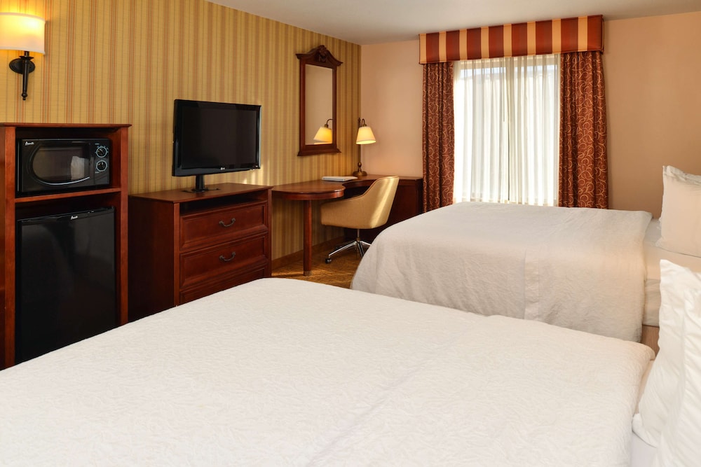 Hampton Inn & Suites Albuquerque Coors Road - photo 17