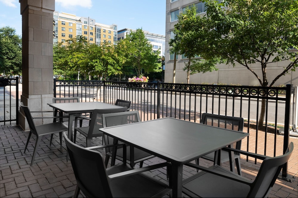 Courtyard by Marriott Washington Capitol Hill Navy Yard - photo 56