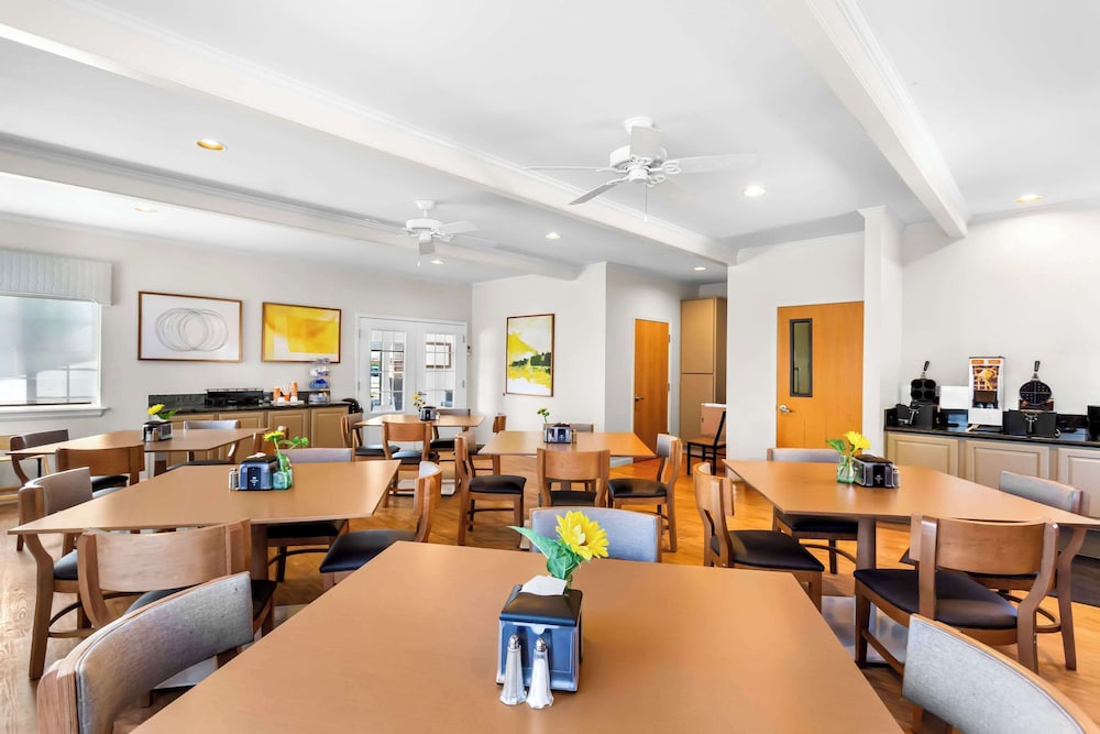 Comfort Inn & Suites Susanville - photo 34